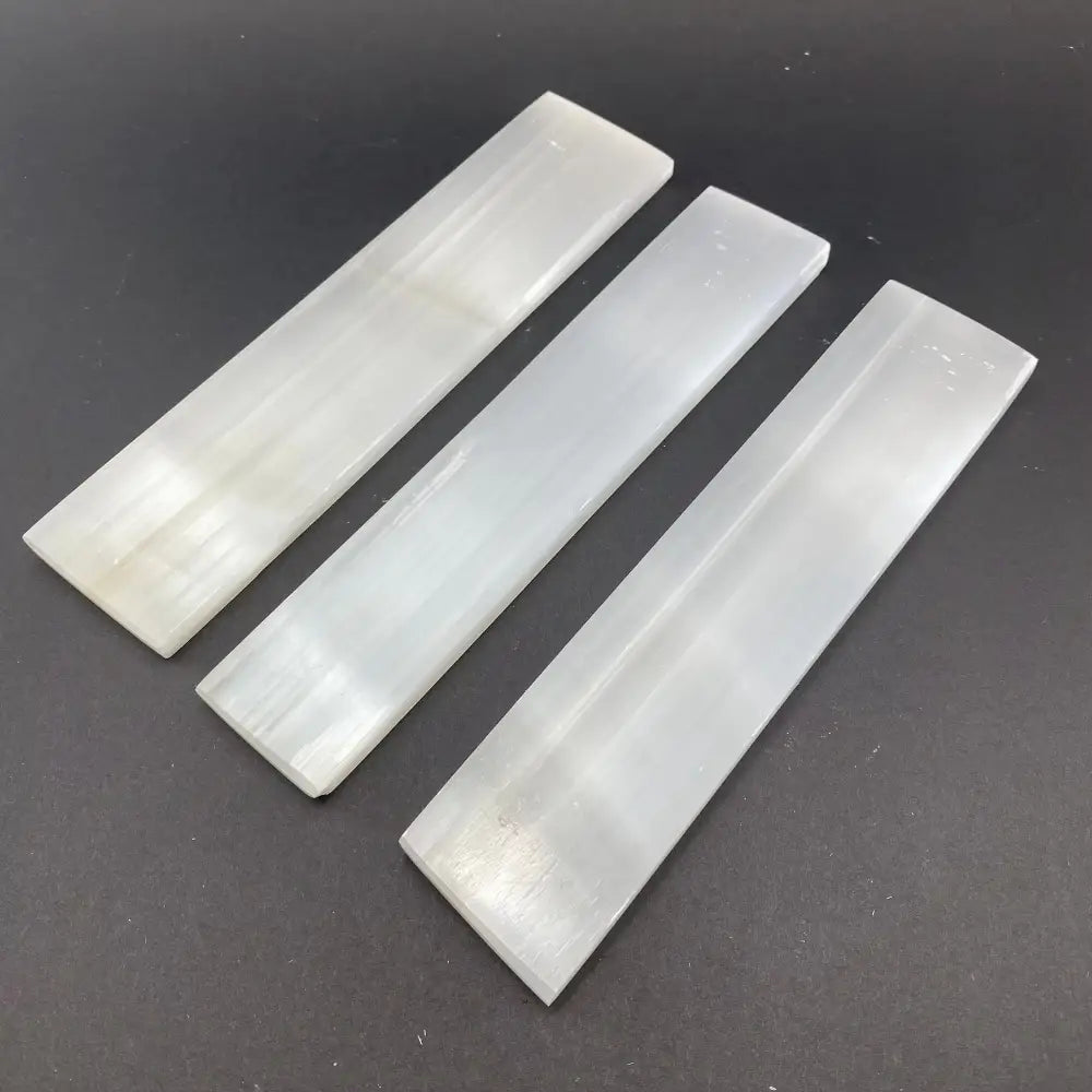 Selenite Charging Plate - Cleanse & Recharge Crystals for Peace & Harmony - 6 inch - Selenite
