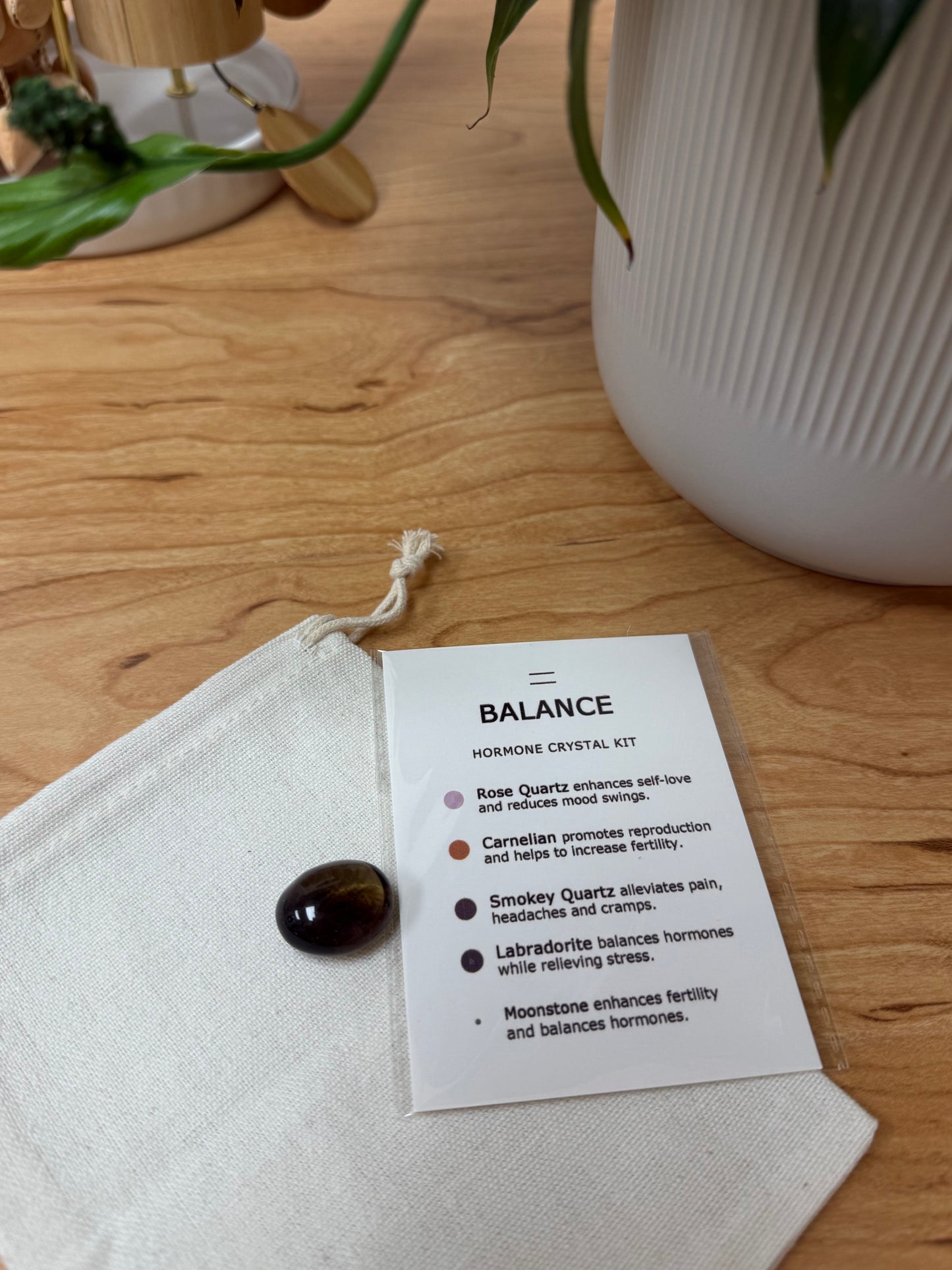 Emotional Support | Balance Crystal Kit | Rose Quartz, Carnelian, Smokey Quartz, Moonstone, Labradorite