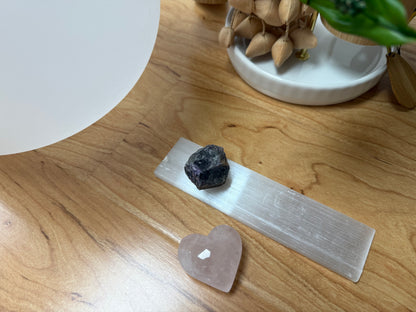 Meditation, Energy Manifestation | Raw Chakra Crystal Kit  | 7 Raw Healing Stones + Selenite & Rose Quartz Heart
